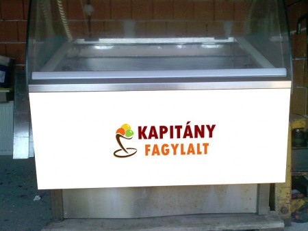8 tégelyes fagylaltpult